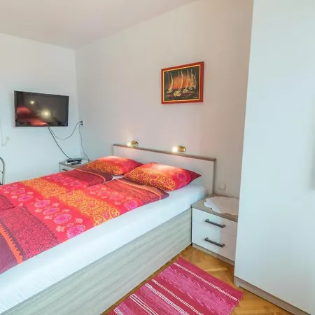 Ivan 2 Floor With Sea View *